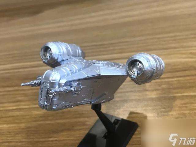 星球大戰(zhàn)剃刀號飛船，萬代星戰(zhàn)剃刀冠號飛船震撼登場