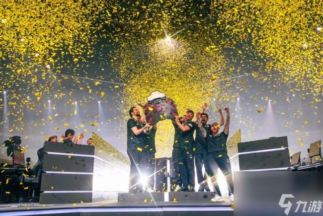 Furia战队加冕《彩虹六号Re：Load》2025锦标赛全球冠军