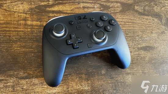 Switch2 Pro手柄IGN8分：新增的背鍵讓游戲體驗巨變！