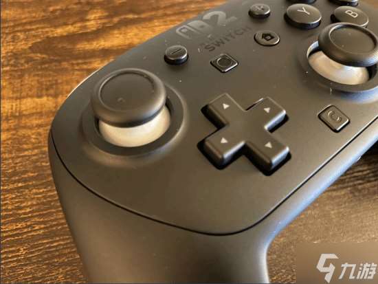 Switch2 Pro手柄IGN8分：新增的背鍵讓游戲體驗巨變！