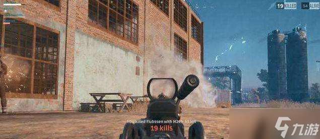 绝地求生中如何正确甩飞机？