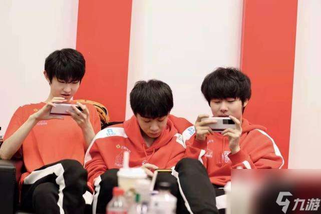 AG3-2逆转TES 一诺2连MVP 张角脸色 铁青  菲菲直呼